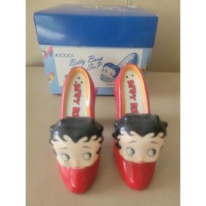 Betty Boop Shoes Salt & Pepper Shaker Set - #30001 - New In Open Box